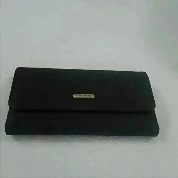 Guess wallet - Picture 1 of 12